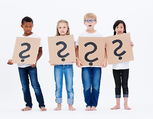 포토 JPG 스튜디오촬영 전신 서양인 배너 여자 남자 어린이라이프 어린이 흑인 사각프레임 광고판 알림판 실내 서기 들기 동양인 소녀 소년 여러명 앞모습 친구 글로벌 어린이만 국내포토 외국인 라이프스타일 뷰포인트 다수 관계 모션 프레임 사람 인종 내부 사각형 판 파일형식