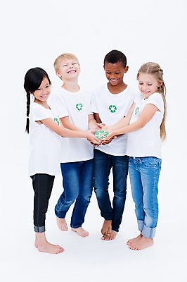 포토 JPG 스튜디오촬영 전신 서양인 여자 남자 어린이라이프 어린이 흑인 협력 실내 서기 웃음 동양인 여러명 앞모습 친구 글로벌 자연보호 그린캠페인 재활용 국내포토 외국인 라이프스타일 캠페인 뷰포인트 다수 관계 모션 자연 표정 사람 인종 내부 보호 친환경 파일형식