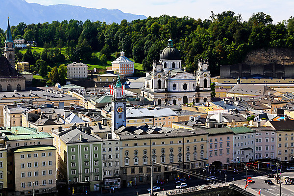 포토 JPG 해외이미지 응시 유럽 음악 여행 건축양식 지붕 휴가 산 거리 주택 안테나 파노라마 풍경 사람없음 건물 강 도시풍경 교회 탑 상점 도시 성 센터 역사 오스트리아 재산 알프스 방문 타운 스카이라인 옛날 잘츠부르크 해외202004 해외포토 건축물 시선 건축 나라 통신 종교건축 문화예술 촬영기법 금융 파일형식 이미지허브