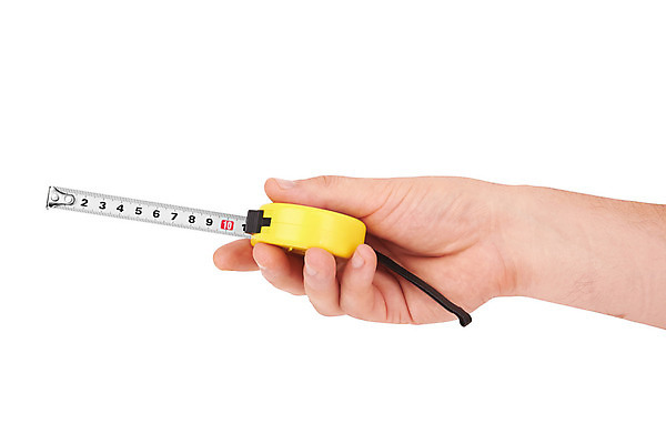 포토 JPG 해외이미지 손 선 백그라운드 손가락 거리 자 사람 사람없음 숫자 노란색 장비 흰색 기구 공구 잡기 업무 측정 오브젝트 롤 테이프 길이 계량기 고립 인치 철강 해외202004 해외포토 문자 컬러 모션 문구용품 신체부위 도구 작업 파일형식 이미지허브