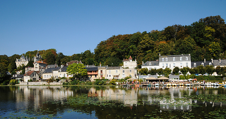 포토 JPG 해외이미지 호수 건축양식 주택 사람없음 건물 물 마을 식당 프랑스 연못 당구 옛날 해외202004 해외포토 자연요소 건축물 건축 유럽 구기 상점 파일형식 이미지허브