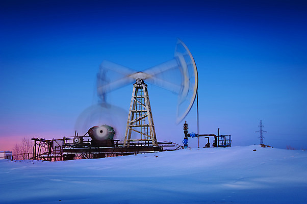 포토 JPG 해외이미지 산업 하늘 사람없음 파란색 환경 기계 장비 에너지 탐험 석유 발굴 러시아 연료 가스 펌프 시베리아 조작 해외202004 해외포토 유럽 컬러 파일형식 이미지허브