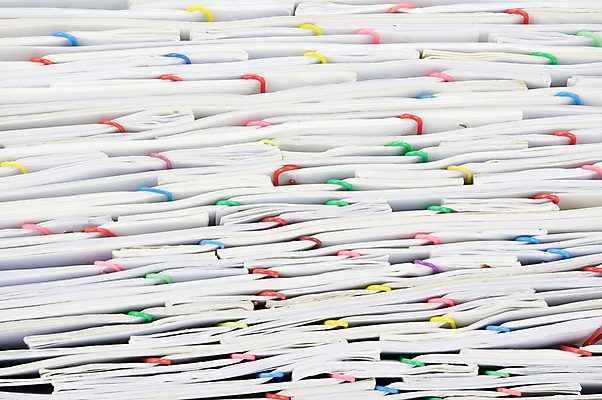 포토 JPG 해외이미지 종이 비즈니스 성공 설계 사람없음 쌓기 자료 흰색 업무 인쇄 보고서 문서 투자 영수증 시트 계좌 옛날 해외202004 해외포토 컬러 컨셉 모션 금융 작업 파일형식 이미지허브