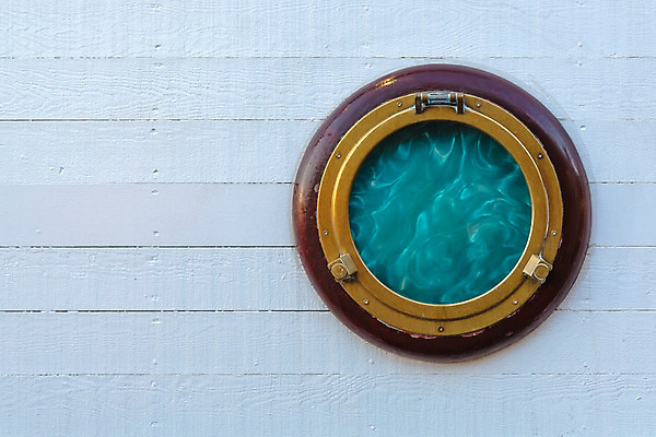 포토 JPG 해외이미지 벽 바다 백그라운드 요트 창문 프레임 항해 사람없음 목재 장식 파란색 수확 흰색 나사 원형 보트 널 묘사 함선 해군 부화 수평선 해외202004 해외포토 도형 나무 컬러 농업 배_교통 재료 군대 공구 파일형식 이미지허브