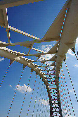 포토 JPG 해외이미지 구름 디자인 캐나다 곡선 건축양식 하늘 사람없음 파란색 금속 힘 도시 아치 공학 토론토 지원 철강 해외202004 해외포토 자연요소 교육 건축 선 컬러 북아메리카 재질 파일형식 이미지허브