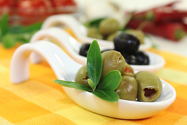 포토 JPG 해외이미지 나무 음식 백그라운드 잎 토마토 피망 마늘 사람없음 초록색 주방 흰색 나뭇가지 신선 지중해 묘사 올리브 내추럴 보충 해외202004 해외포토 식물 열매 바다 컬러 채소 파일형식 이미지허브