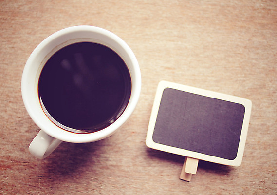 포토 JPG 해외이미지 라이프스타일 디자인 커피 음료 탁자 아침 휴식 주택 따뜻함 사람없음 목재 컵 사무실 갈색 검은색 쪽지 칠판 침묵 공백 머그컵 수확 흰색 메시지 아침식사 작음 복고 에스프레소 소셜네트워크 파스텔톤 필터 해외202004 해외포토 주간 나무 식기 컬러 가구 컨셉 농업 비즈니스 재료 건물 생활 식사 소리 크기 파일형식 이미지허브