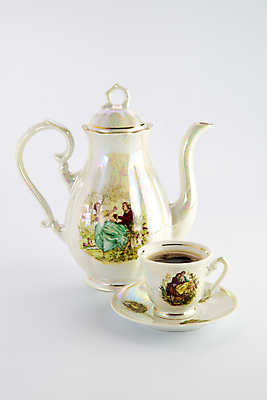 포토 JPG 해외이미지 전통 라이프스타일 접시 디자인 커피 음료 백그라운드 아침 따뜻함 사람없음 장식 컵 갈색 검은색 카페 에너지 흰색 기구 시골 신선 뜨거움 도자기 끝 맛 상품 컨테이너 오브젝트 그림 향기 아로마 점토 단절 백자 옛날 카페인 프리미엄 해외202004 해외포토 주간 식기 산업 컬러 컨셉 생활 상점 냄새 파일형식 이미지허브