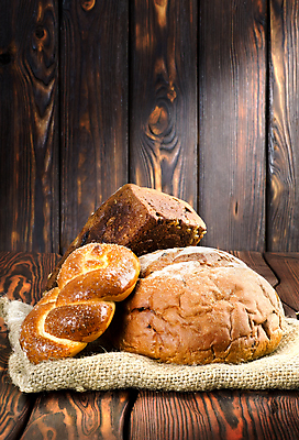 포토 JPG 해외이미지 전통 음식 백그라운드 건강 사람없음 목재 빛 갈색 검은색 식사 침묵 빵집 껍질 판넬 그룹 아침식사 바게트 다발 굽기 먹기 삼베 오브젝트 유기농 깨 베이글 덩어리 번 이스트 페스츄리 해외202004 해외포토 나무 웰빙 빵 컬러 식재료 재료 모션 상점 소리 조미료 구이 파일형식 천_직물 이미지허브