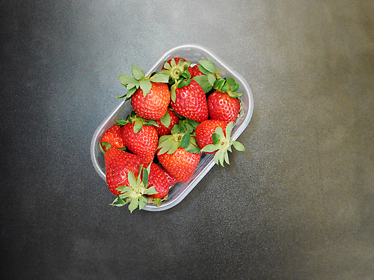 포토 JPG 해외이미지 열매 음식 조각 십자가 잎 과일 부분 딸기 건강 사람없음 빨간색 초록색 신선 달콤 흰배경 유기농 고립 숙성 해외202004 해외포토 식물 웰빙 컬러 백그라운드 흰색 맛 파일형식 이미지허브