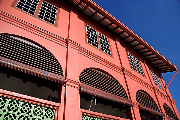 포토 JPG 해외이미지 문화 건축양식 창문 사람없음 건물 빨간색 세계 역사 재산 땅 말레이시아 옛날 해외202004 해외포토 건축물 건축 아시아 컬러 금융 파일형식 이미지허브