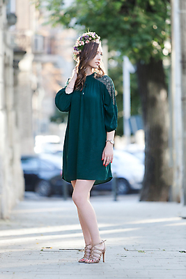 포토 JPG 해외이미지 백인 모델 1 라이프스타일 여자 꽃 행복 꽃다발 포즈 불꽃 거리 한명 야외 여름 유행 도시 스타일 카피스페이스 해외202004 해외포토 서양인 식물 계절 감정 불 사람 생활 공백 파일형식 이미지허브