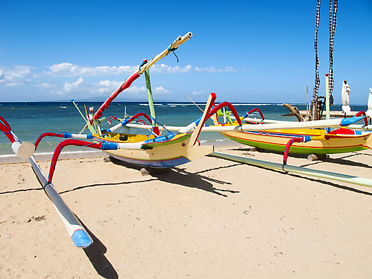 포토 JPG 해외이미지 나무 구름 전통 아시아 밧줄 모래 파도 바다 섬 여행 하늘 낚시 휴식 산 수영장 파노라마 사람없음 물 여름 파란색 일출 거품 젖음 촉촉함 뜨거움 보트 산호 고독 묶기 발리 인도네시아 천국 이국적 터키석 파라다이스 해외202004 해외포토 자연요소 식물 계절 감정 나라 줄 컬러 컨셉 배_교통 모션 레저 촬영기법 노을 자포동물 보석 파일형식 이미지허브