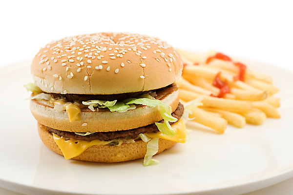 포토 JPG 해외이미지 접시 패스트푸드 실내 사람없음 감자튀김 햄버거 인스턴트 정크푸드 흰배경 치즈버거 해외202004 해외포토 식기 음식 백그라운드 감자 내부 튀김 흰색 파일형식 이미지허브