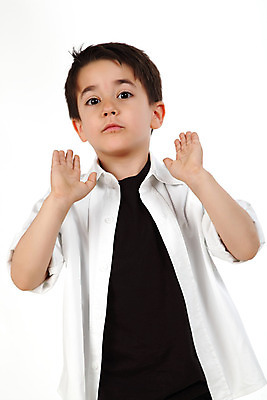 포토 JPG 해외이미지 백인 모델 라이프스타일 손 응시 남자 얼굴 어린이 백그라운드 신체 관리 한명 사람 소년 유행 기쁨 흰색 표현 고립 부정적 천진난만 해외202004 해외포토 서양인 1 시선 감정 컬러 컨셉 생활 신체부위 파일형식 이미지허브