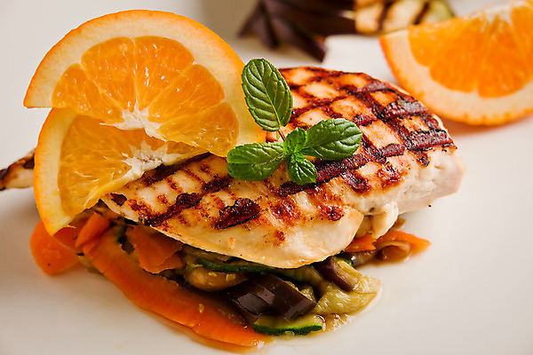 포토 JPG 해외이미지 음식 포크 채소 오렌지 피망 건강 식이요법 육류 사람없음 빛 식사 치킨 그릴 민트 향 칠면조 주키니 해외202004 해외포토 식기 과일 식재료 조류 주방용품 허브 닭고기요리 파일형식 이미지허브