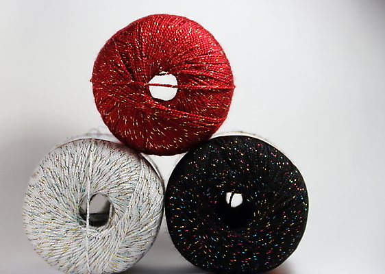 포토 JPG 해외이미지 전통 줄 백그라운드 패턴 공 취미 사람없음 빨간색 초록색 파란색 컬러풀 유행 바구니 흰색 직물 면 원형 뜨개질 황금 실 바느질 심볼 오브젝트 질감 롤 실타래 섬유 솜털 실뭉치 양모 고립 여의주 핸드메이드 해외202004 해외포토 도형 컬러 무늬 파일형식 이미지허브