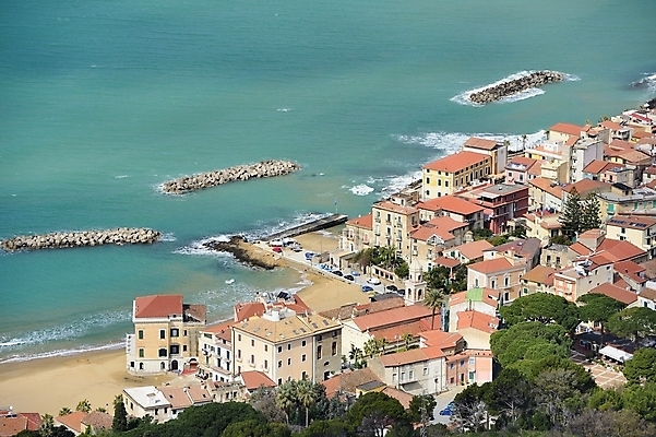 포토 JPG 해외이미지 모래 바다 여행 휴가 주택 풍경 사람없음 여름 파란색 태양 신선 뜨거움 황금 해외202004 해외포토 자연요소 계절 컬러 건물 파일형식 이미지허브