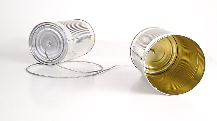 포토 JPG 해외이미지 줄 백그라운드 컨셉 2 오렌지 통신 놀이 실내 사람없음 가로 스마트폰 장난감 쌓기 금속 소리 듣기 장비 흰색 원형 황금 실 캔 코드 은색 연결 전화기 흰배경 심플 철사 부름 통조림 소통 고립 구식 기본 해외202004 해외포토 도형 컬러 과일 모션 재질 내부 핸드폰 스마트기기 파일형식 이미지허브