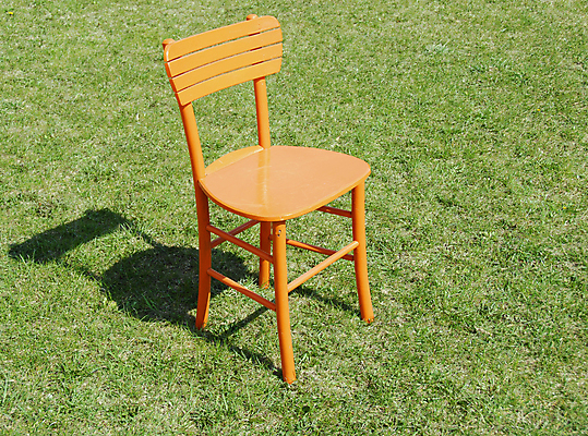 포토 JPG 해외이미지 1 가구 의자 오렌지 자연 휴식 주택 그림자 앉기 잔디 사람없음 야외 목재 초록색 여름 맑음 페인트 그리기 손목시계 오브젝트 생태계 내추럴 생태학 세르비아 유일 해외202004 해외포토 나무 식물 계절 교육 시계 컬러 생활용품 컨셉 과일 재료 장신구 모션 날씨 건물 파일형식 이미지허브