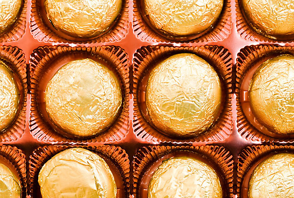 포토 JPG 해외이미지 행복 종이 음식 백그라운드 휴가 디저트 사탕 선물 사람없음 빛 초콜릿 축하 대접 황금 먹기 은박지 오브젝트 코코아 짐싸기 식용 포장소품 해외202004 해외포토 감정 음료 컨셉 포장 모션 포장재료 파일형식 이미지허브