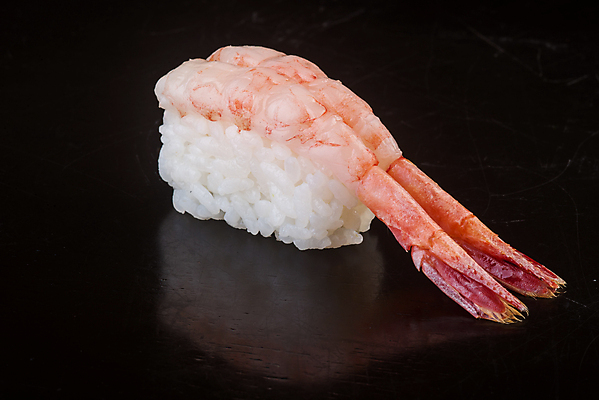 포토 JPG 해외이미지 접시 아시아 음식 바다 백그라운드 다이어트 밥 새우 건강 어류 동양인 사람없음 빨간색 일본 식사 저녁식사 초밥 회 흰색 신선 맛 먹기 해산물 날것 롤 점심식사 고립 해외202004 해외포토 식기 나라 컬러 컨셉 모션 갑각류 인종 수중동물 일본음식 파일형식 이미지허브