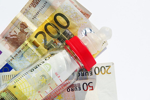 포토 JPG 해외이미지 직업 교육 종이 어린이 음식 돈 비즈니스 청소년 성공 미래 건강 사람없음 금융 경제 청춘 컬러풀 약 저축 우유 유로 아기 재산 상패 투자 이익 돌봄 세금 수입 헬프 비용 해외202004 해외포토 컬러 컨셉 의학 모션 유제품 사람 도움 상_우승 파일형식 이미지허브