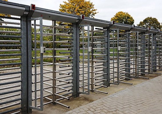 포토 JPG 해외이미지 여행 출입구 새로움 사람없음 상자 문 금속 경기장 펼침 경계선 도시 티켓 계산 전철 역 은색 공항 철 계산대 입장 사인 잠금 보안 대문 장면 승객 시스템 통과 되감기 소셜 줄서기 철강 해외202004 해외포토 선 육상교통 컬러 컨셉 스포츠시설 교통시설 모션 재질 대중교통 안전 경계 파일형식 이미지허브