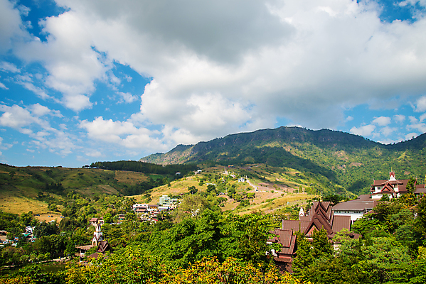 포토 JPG 해외이미지 구름 계절 공원 유럽 여행 밭 자연 하늘 휴식 산 독일 풍경 사람없음 야외 초록색 여름 파란색 강 교회 환경 계곡 맑음 활발 하이킹 바위 흰색 시골 숲 언덕 알프스 내추럴 생태학 절정 바이에른 해외202004 해외포토 자연요소 공공시설 교육 나라 컬러 컨셉 농업 레저 날씨 생태계 파일형식 이미지허브