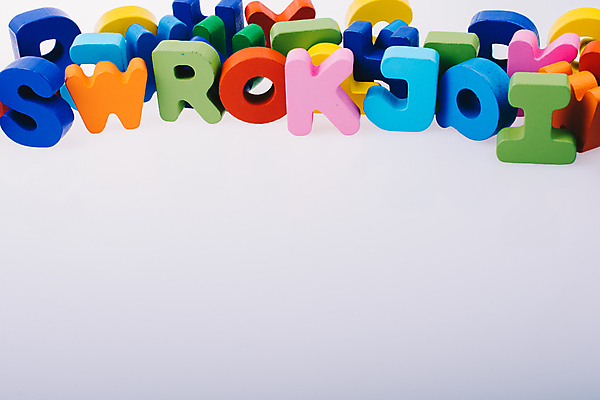 JPG 해외이미지 알파벳 영어 영어교육 사람없음 컬러풀 블록 카피스페이스 해외202004 해외포토 포토 문자 교육 컬러 공백 파일형식 이미지허브