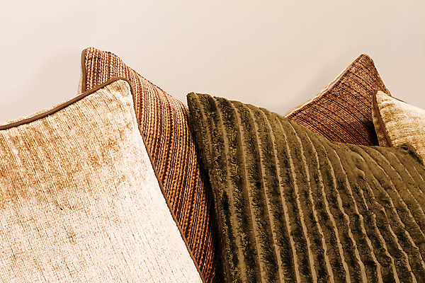 포토 JPG 해외이미지 라이프스타일 디자인 커피 가구 백그라운드 쿠션 패턴 의자 오렌지 베개 탁자 호텔 새로움 주택 사람없음 내부 건물 장식 빨간색 초록색 빛 소파 갈색 노란색 유행 상점 검은색 어둠 침실 방 흰색 침대 황금 고급 닫기 가죽 질감 부드러움 리빙 스타일 안락 해외202004 해외포토 건축물 음료 컬러 생활용품 컨셉 무늬 과일 침구 모션 숙소 생활 감각 파일형식 이미지허브