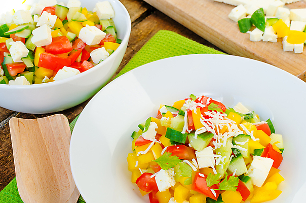 포토 JPG 해외이미지 접시 음식 백그라운드 포크 잎 다이어트 토마토 채소 재료 탁자 양파 오이 치즈 건강 요리 사람없음 빨간색 초록색 컬러풀 식당 식사 저녁식사 샐러드 흰색 신선 사발 상추 지중해 유기농 올리브 후추 그리스인 내추럴 점심식사 고립 채식주의자 해외202004 해외포토 서양인 식물 식기 웰빙 열매 바다 컬러 가구 유제품 상점 사기그릇 향신료 채식 파일형식 이미지허브