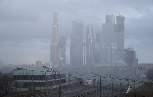 포토 JPG 해외이미지 산업 비즈니스 건축양식 사람없음 건물 사무실 탑 고층빌딩 도시 센터 눈보라 모스크바 해외202004 해외포토 건축물 건축 눈_날씨 빌딩 러시아 파일형식 이미지허브