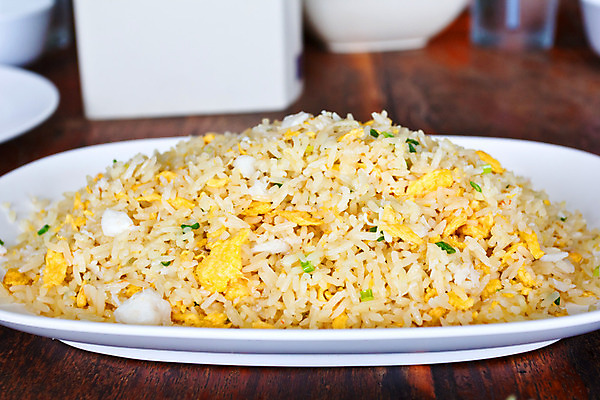 포토 JPG 해외이미지 접시 음식 태국 밥 건강 요리 동양인 사람없음 계란 식사 저녁식사 튀김 게 신선 맛 먹기 배고픔 내추럴 점심식사 고립 스타일 해외202004 해외포토 식기 아시아 컨셉 모션 갑각류 인종 알 파일형식 이미지허브