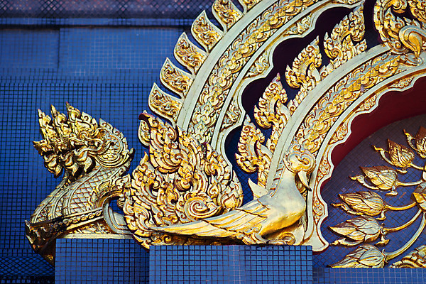 포토 JPG 해외이미지 전통 디자인 외관 아시아 문화 조각 건축양식 미술 동양인 사람없음 건물 장식 조각상 숫자 용 사찰 화려 황금 파편 심볼 엘리먼트 스타일 해외202004 해외포토 문자 건축물 건축 나라 컨셉 종교건축 문화예술 인종 조형물 파일형식 이미지허브
