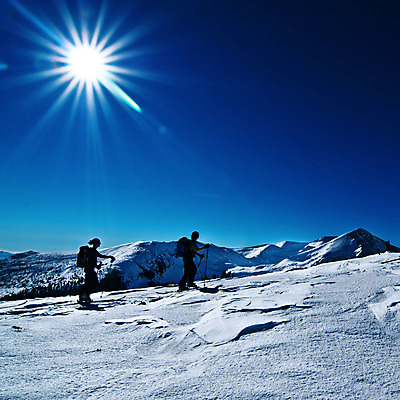 포토 JPG 해외이미지 나무 커플 스포츠 배낭 바람 스키 산 사람 사람없음 야외 파란색 태양 얼음 산책 등산 트래킹 추위 용기 결심 싸움 오르기 느림 해외202004 해외포토 자연요소 식물 그릇 컬러 컨셉 가방 관계 모션 레저 날씨 겨울스포츠 휴식 파일형식 이미지허브