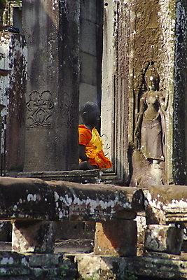 포토 JPG 해외이미지 종교 불교 사람없음 조각상 옛날 파멸 해외202004 해외포토 컨셉 조형물 파일형식 소멸 이미지허브