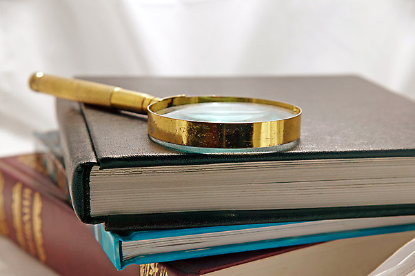 포토 JPG 해외이미지 응시 교육 종이 과학 백그라운드 비즈니스 텍스트 유리 돋보기 손잡이 사람없음 책 단어 스터디 사무실 독서 쌓기 다이어리 자료 정보 흰색 공구 업무 오픈 그룹 닫기 확대 도서관 큼 읽기 오브젝트 검색 교과서 싱글 대학교 복고 페이지 발견 해외202004 해외포토 문자 시선 컬러 학교 모션 재질 교재 학습 사무용품 도구 작업 크기 파일형식 이미지허브