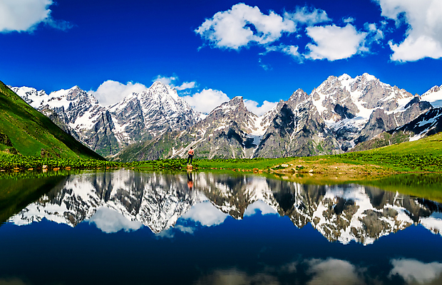 포토 JPG 해외이미지 구름 호수 여행 백그라운드 자연 하늘 아침 산 파노라마 풍경 사람없음 야외 초록색 물 여름 파란색 햇빛 반사 맑음 얼음 거울 하이킹 흰색 언덕 암초 절정 해외202004 해외포토 주간 자연요소 계절 컬러 레저 날씨 촬영기법 태양 생태계 파일형식 이미지허브