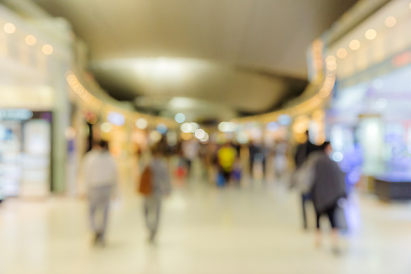 포토 JPG 해외이미지 여행 백그라운드 비즈니스 교통시설 모션 추상 비행기 실내 사람 사람없음 내부 쇼핑 상점 대기 역 공항 군중 소프트포커스 쇼핑몰 출발 대문 승객 블러 수하물 터미널 해외202004 해외포토 교통 컨셉 무늬 항공교통 대중교통 촬영기법 문 시설 파일형식 이미지허브