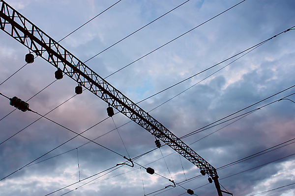 포토 JPG 해외이미지 구름 선 분홍색 백그라운드 오렌지 하늘 사람없음 파란색 농장 노란색 보라색 힘 일몰 기차 전선 대각선 해외202004 해외포토 자연요소 육상교통 컬러 농업 과일 대중교통 노을 파일형식 이미지허브