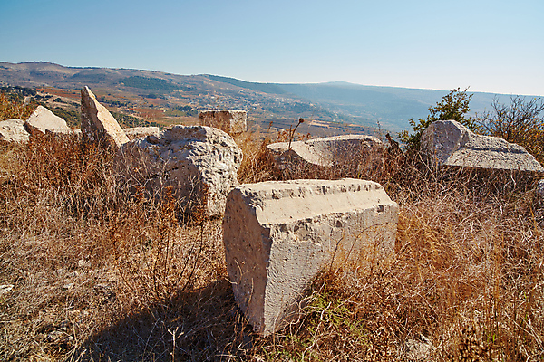포토 JPG 해외이미지 공원 벽 여행 건축양식 창문 하늘 풍경 사람없음 건물 문 탑 골동품 바위 성 역사 숲 이슬람교 땅 묘사 폐허 아치 장면 북쪽 내추럴 고고학 옛날 이스라엘 전국 해외202004 해외포토 건축물 공공시설 교육 건축 종교 돌_바위 방향 서아시아 파일형식 이미지허브