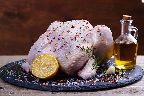 포토 JPG 해외이미지 음식 다이어트 채소 재료 양파 파프리카 건강 마늘 육류 요리 사람없음 초록색 축제 식사 저녁식사 치킨 신선 양념 조미료 레몬 향신료 준비 유기농 날것 소금 후추 단백질 백리향 생식 해외202004 해외포토 웰빙 컬러 과일 식재료 닭고기요리 영양소 향미료 파일형식 이미지허브