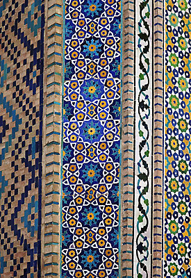 포토 JPG 해외이미지 전통 디자인 외관 아시아 문화 벽 백그라운드 패턴 건축양식 미술 동양인 사람없음 장식 세로 파란색 도자기 화려 중세 우아함 중앙 이슬람교 타일 모스크 동쪽 우즈베키스탄 대칭 옛날 터키석 스타일 해외202004 해외포토 건축 나라 종교 컬러 컨셉 무늬 문화예술 인종 역사 보석 방향 중앙아시아 파일형식 이미지허브