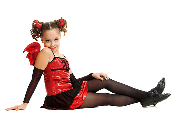 포토 JPG 해외이미지 백인 1 디자인 옷 여자 유럽 얼굴 벽 신체 휴가 한명 미소 사람 정장 빨간색 악마 해외202004 해외포토 서양인 나라 컬러 표정 신체부위 파일형식 이미지허브