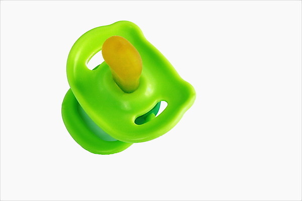 포토 JPG 해외이미지 어린이 사람없음 초록색 유치원 아기 닫기 핥기 플라스틱 오브젝트 고무 걸음마 고립 디테일 안락 해외202004 해외포토 교육 컬러 컨셉 모션 재질 사람 파일형식 이미지허브