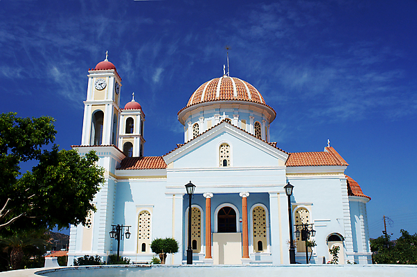 포토 JPG 해외이미지 나무 식물 전통 종교 벽 섬 십자가 건축양식 창문 자연 사람없음 건물 교회 문 탑 종 그리스 해외202004 해외포토 건축물 건축 유럽 종교건축 생태계 파일형식 이미지허브