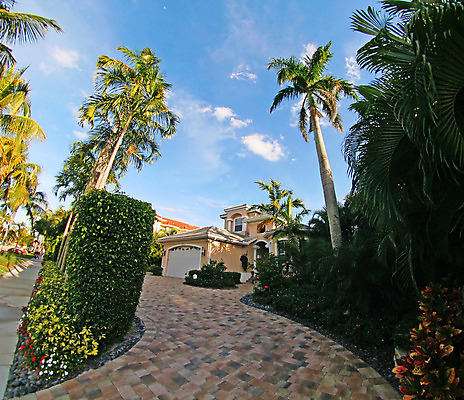 포토 JPG 해외이미지 공원 바다 건축양식 창문 휴식 주택 손바닥 사람없음 야외 건물 맑음 미국 고급 빌라 맨션 마이애미 전용 플로리다 해외202004 해외포토 건축물 손 공공시설 건축 컨셉 북아메리카 날씨 파일형식 이미지허브