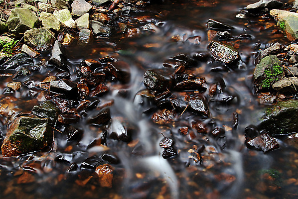 포토 JPG 해외이미지 나무 공원 잎 모션 자연 산 이끼 풍경 사람없음 야외 초록색 물 강 평화 골짜기 봄 폭포 젖음 흐름 가을 바위 흰색 개울 떨어짐 매끈함 수증기 숲 시원함 체코 스플래쉬 해외202004 해외포토 자연요소 식물 계절 공공시설 유럽 컬러 컨셉 돌_바위 감각 생태계 파일형식 이미지허브