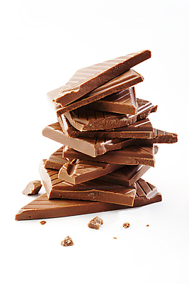 포토 JPG 해외이미지 음식 조각 백그라운드 다이어트 재료 디저트 스트레스 건강 사탕 요리 사람없음 갈색 쌓기 탑 초콜릿 검은색 어둠 블록 기쁨 우유 흰색 대접 바 달콤 맛 유혹 설탕 먹기 묘사 칼로리 코코아 흙더미 토막 고립 깨짐 억울 개조 해외202004 해외포토 건축물 감정 음료 컬러 컨셉 모션 유제품 흙 파일형식 더미 이미지허브